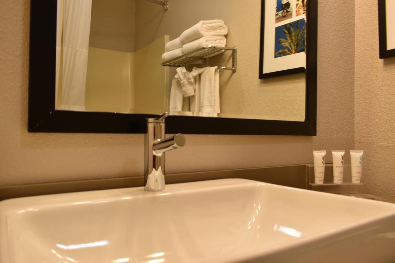 Country Inn & Suites By Radisson Kenosha - Pleasant Prairie Εξωτερικό φωτογραφία